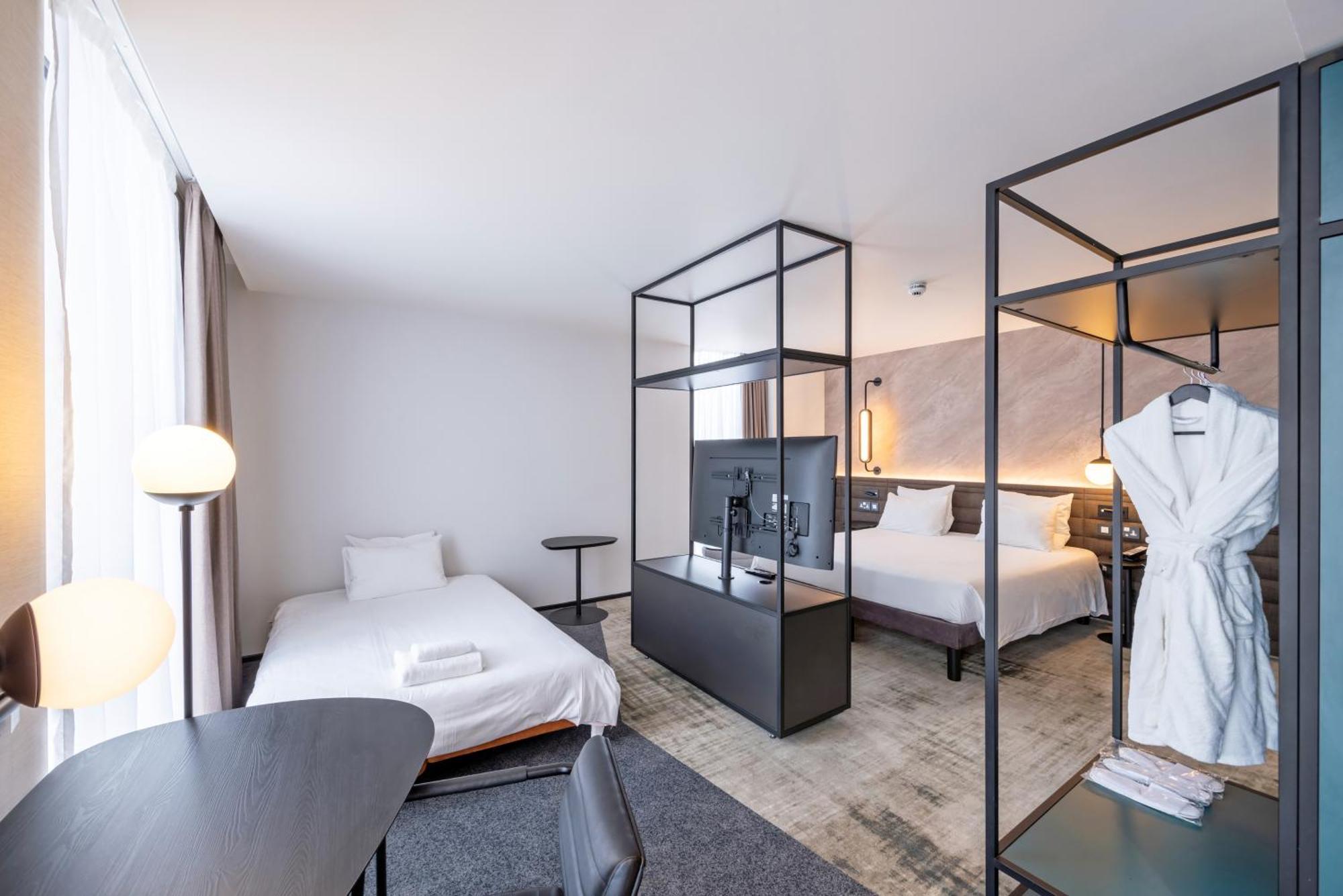 Novotel Liverpool Paddington Village Экстерьер фото
