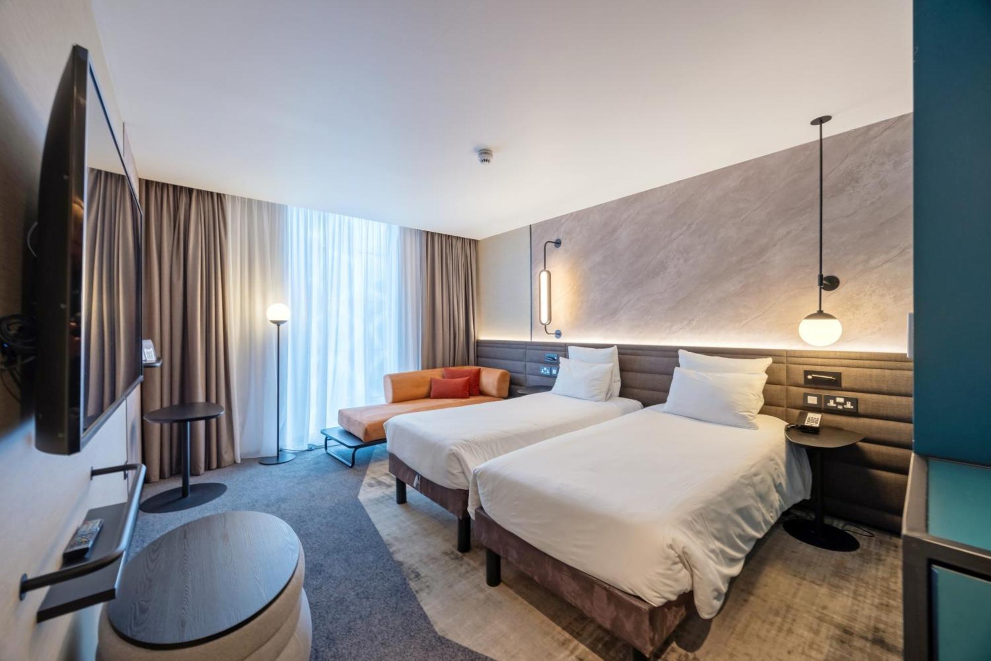 Novotel Liverpool Paddington Village Экстерьер фото